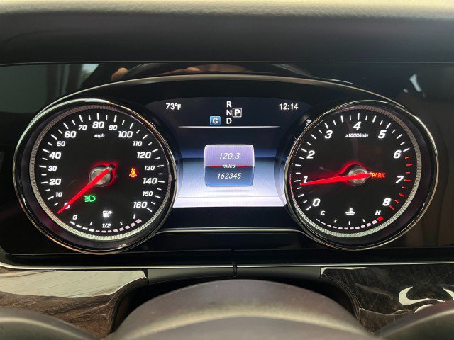 Used 2017 Mercedes-Benz E 300 4MATIC image 22