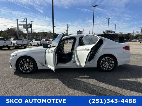 Used 2019 BMW 530i w/ Convenience Package image 32