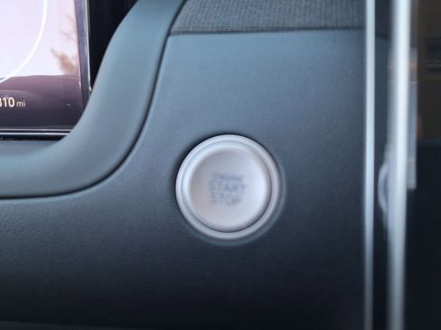 Used 2024 Hyundai Tucson Limited image 24