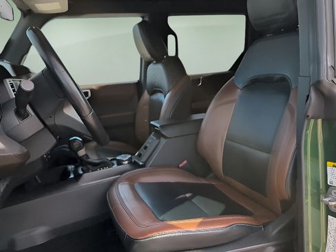 Used 2022 Ford Bronco Outer Banks w/ Sasquatch Package AWD/4WD image 9