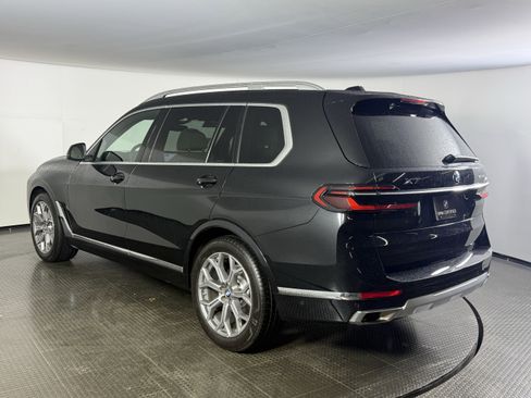 Certified 2024 BMW X7 xDrive40i w/ Climate Comfort Package image 6