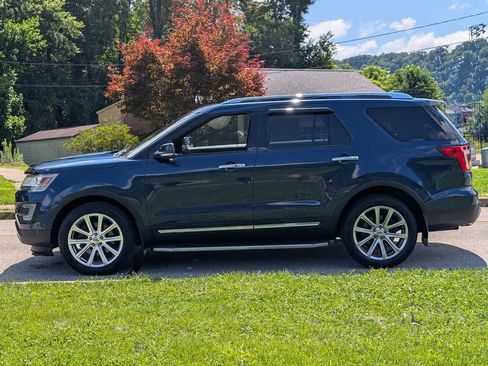 Used 2017 Ford Explorer Limited w/ Equipment Group 303A AWD/4WD image 10