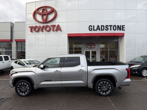Used 2023 Toyota Tundra Limited image 3