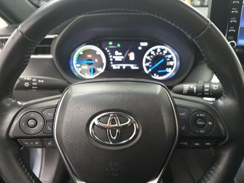 Certified 2021 Toyota Venza XLE image 20