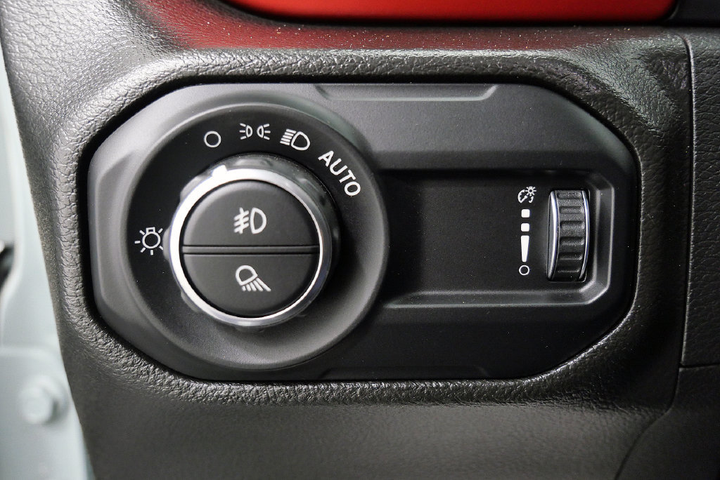 Used 2023 Jeep Gladiator Rubicon w/ LED Lighting Group AWD/4WD image 26
