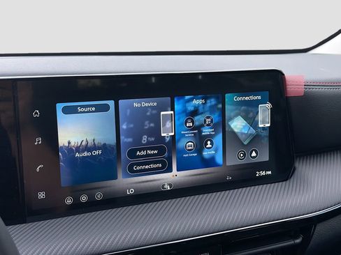 New 2026 Nissan Kicks SR image 14