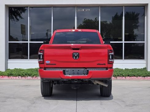 Used 2024 RAM 2500 Big Horn w/ Night Edition AWD/4WD image 6