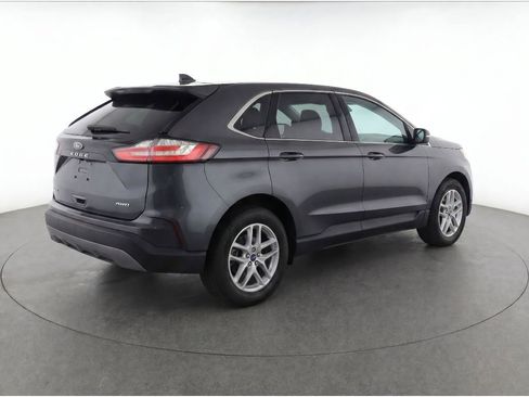 Used 2024 Ford Edge SEL w/ Convenience Package AWD/4WD image 4