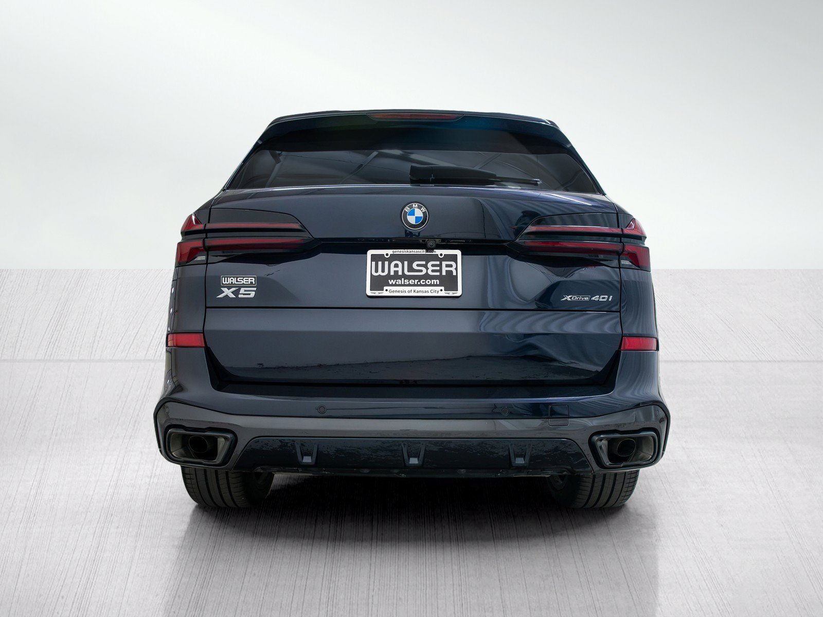 Used 2024 BMW X5 xDrive40i AWD/4WD image 4