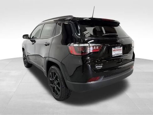 New 2026 Jeep Compass Latitude AWD/4WD image 11