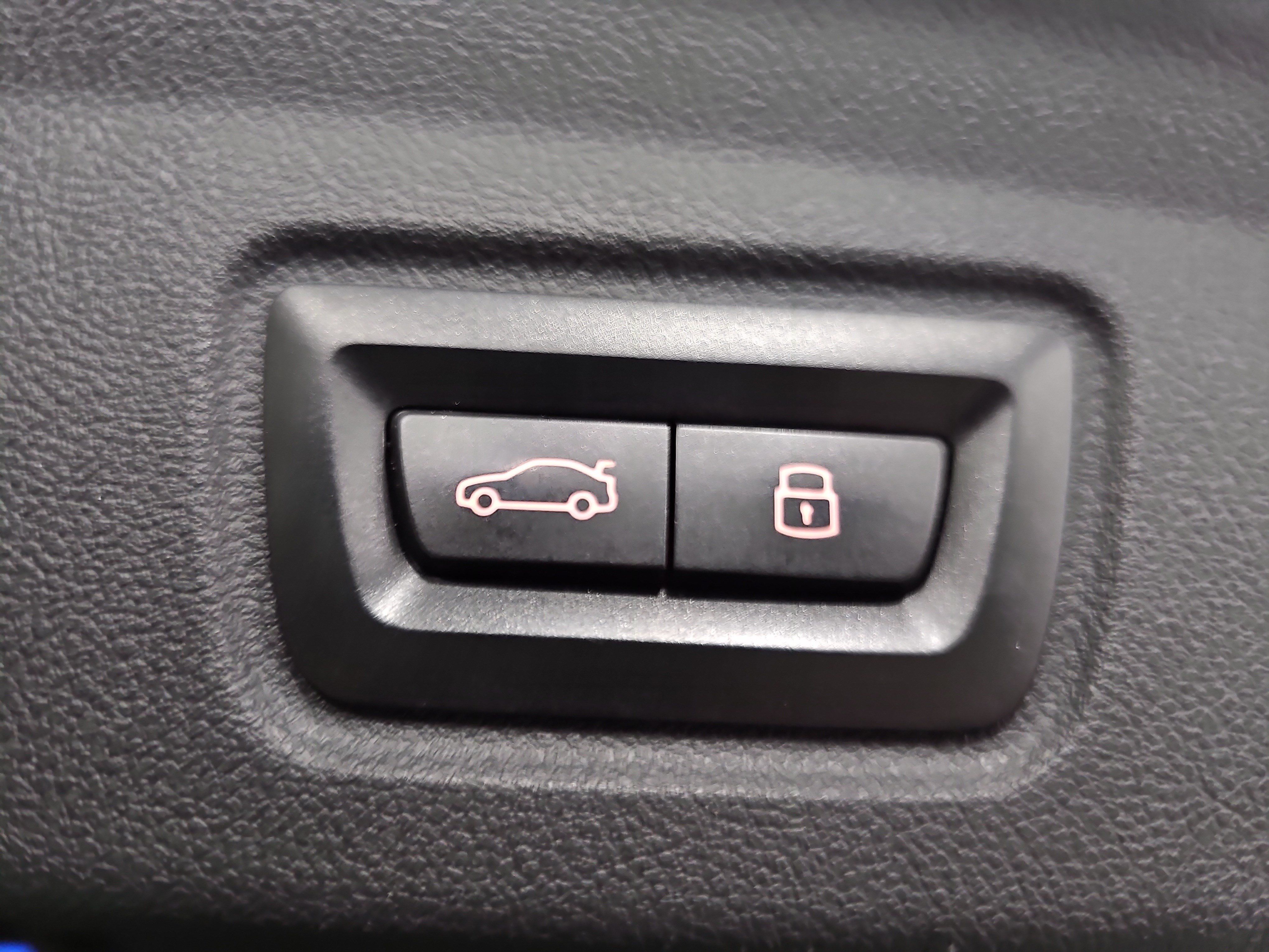 Used 2024 BMW i4 eDrive35 w/ Premium Package RWD image 13