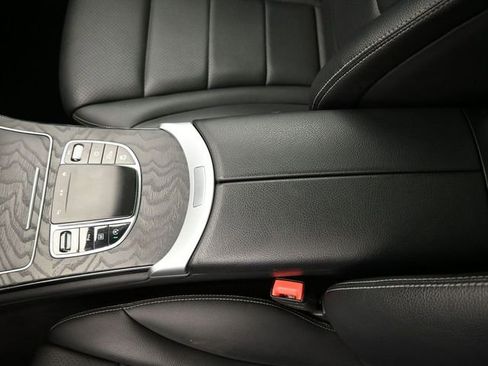 Used 2022 Mercedes-Benz GLC 300 image 28