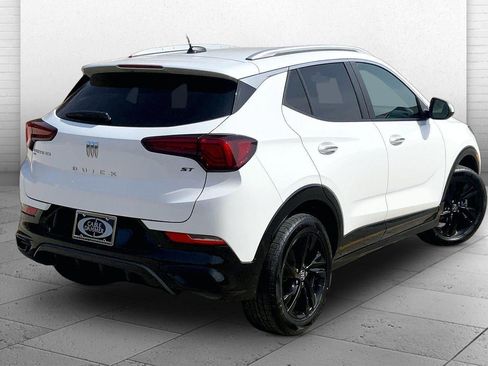 Used 2024 Buick Encore GX Sport Touring image 13