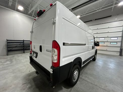New 2025 RAM ProMaster 2500 w/ Convenience Group image 6