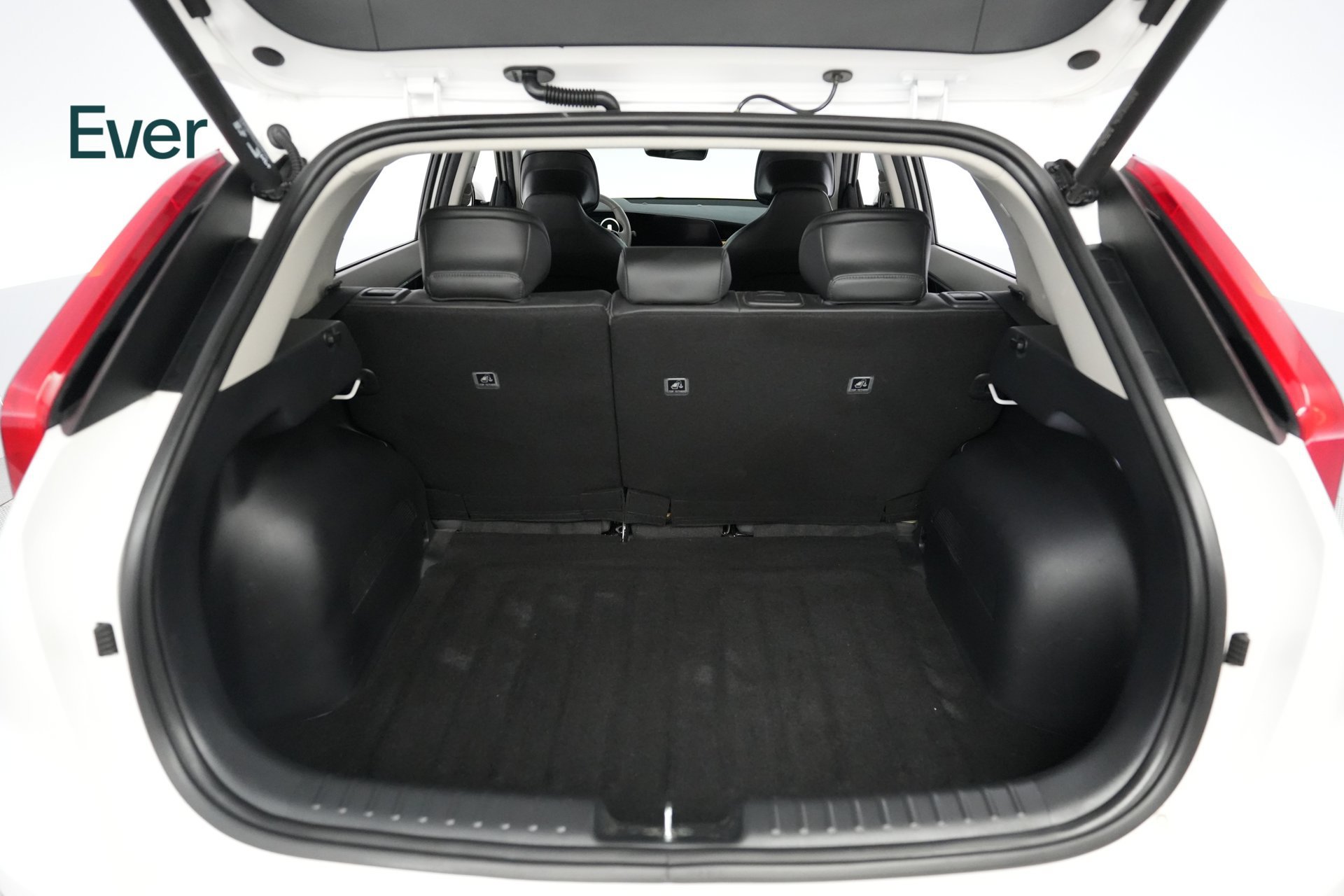 Used 2023 Kia Niro Wave FWD image 8