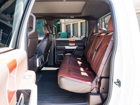 Used 2018 Ford F150 King Ranch w/ Equipment Group 601A Luxury AWD/4WD image 36