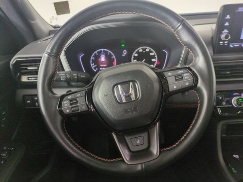 Certified 2023 Honda Pilot TrailSport image 18