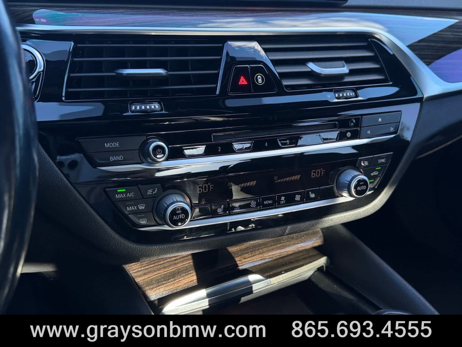 Used 2019 BMW 530i w/ Premium Package RWD image 28