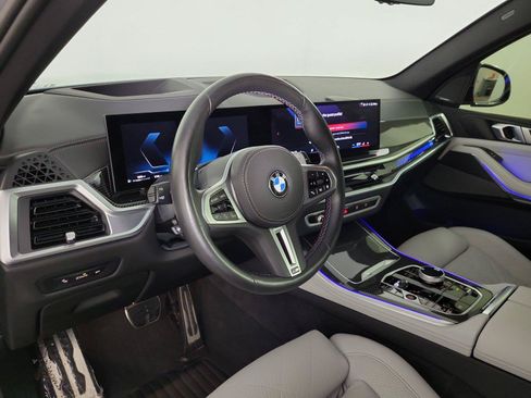 Used 2025 BMW X5 M60i AWD/4WD image 22