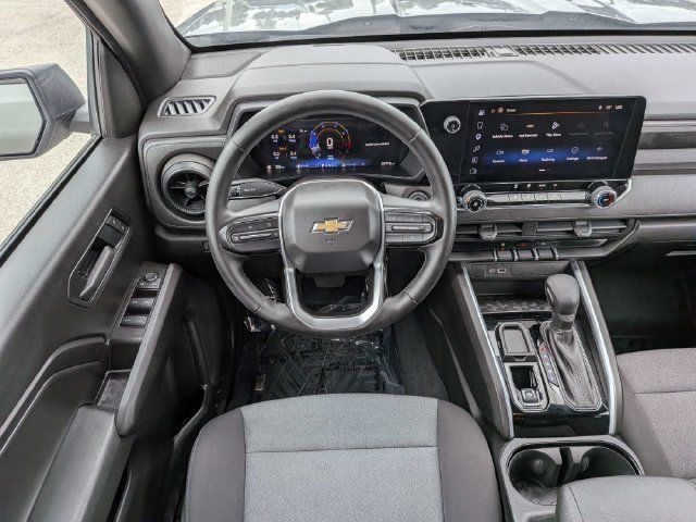 Used 2025 Chevrolet Colorado W/T w/ WT Custom Package RWD image 16