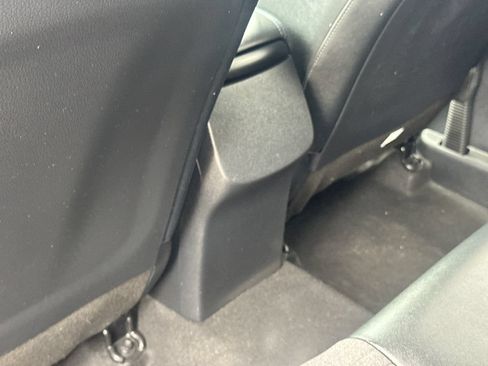 Used 2021 Kia Seltos S AWD/4WD image 37