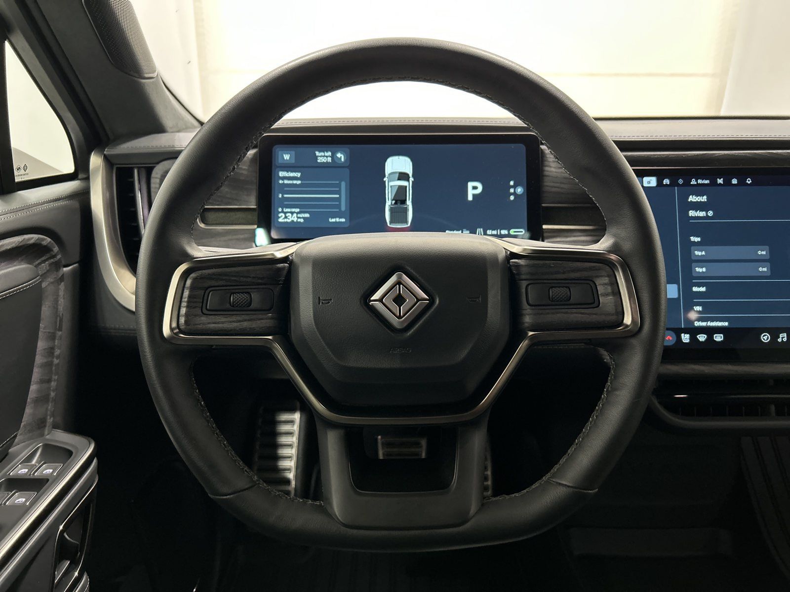 Used 2022 Rivian R1T Adventure AWD/4WD image 26