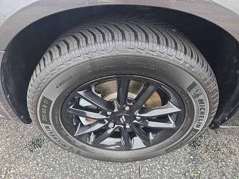 Used 2020 Dodge Grand Caravan SXT w/ Driver Convenience Group FWD image 16