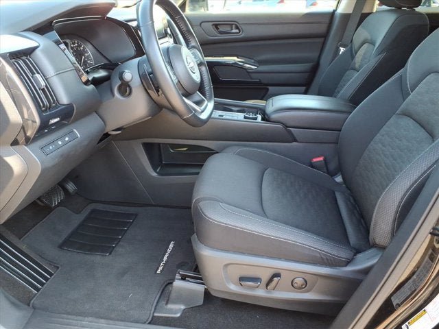 Certified 2025 Nissan Pathfinder SV AWD/4WD image 12