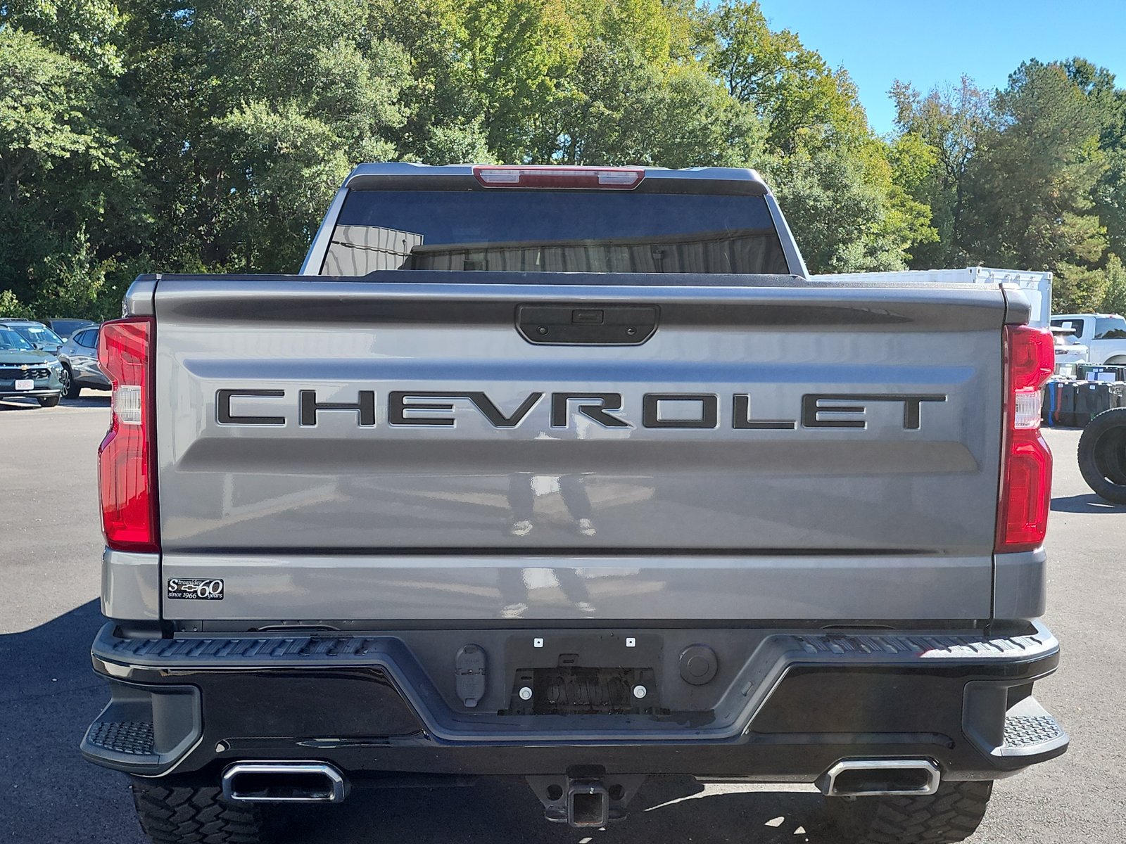 Used 2021 Chevrolet Silverado 1500 Custom Trail Boss AWD/4WD image 4
