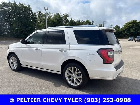 Used 2019 Ford Expedition Platinum AWD/4WD image 5