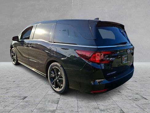 Used 2023 Honda Odyssey Sport image 7