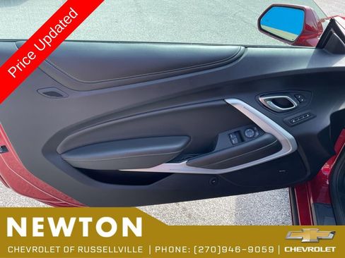 Used 2021 Chevrolet Camaro SS RWD image 5