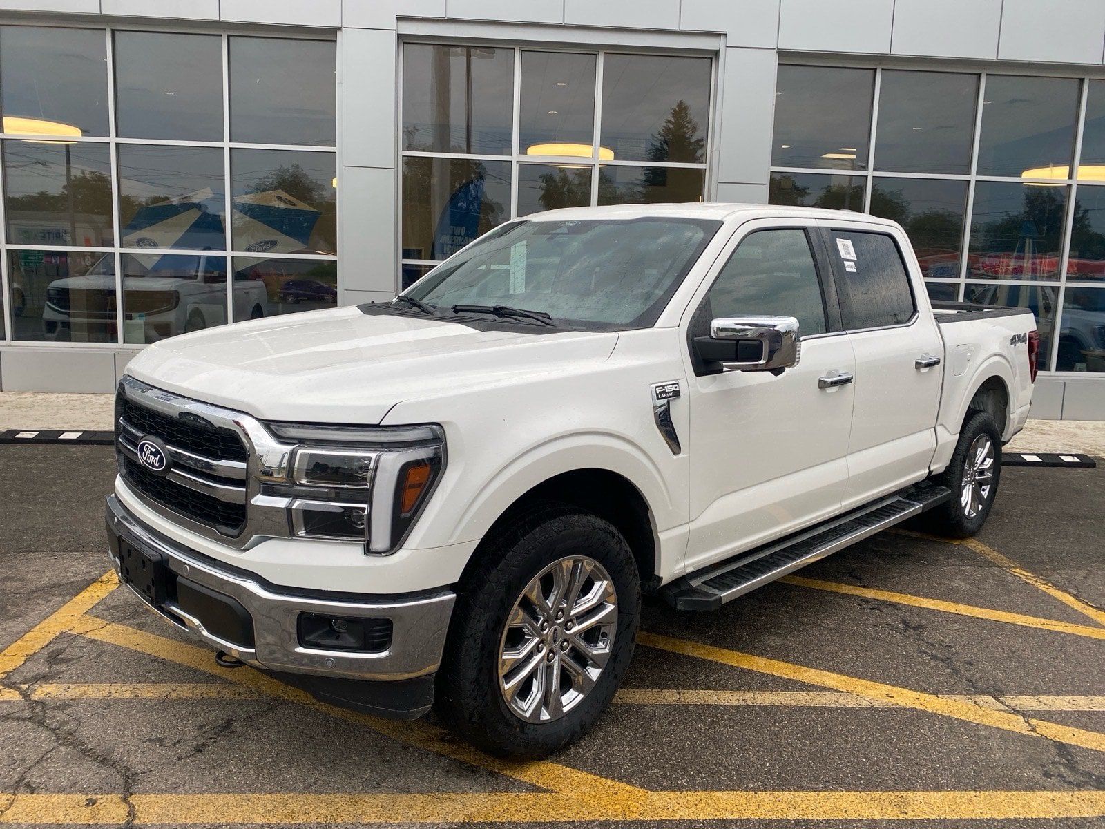Used 2025 Ford F150 Lariat w/ Equipment Group 502A High AWD/4WD image 1