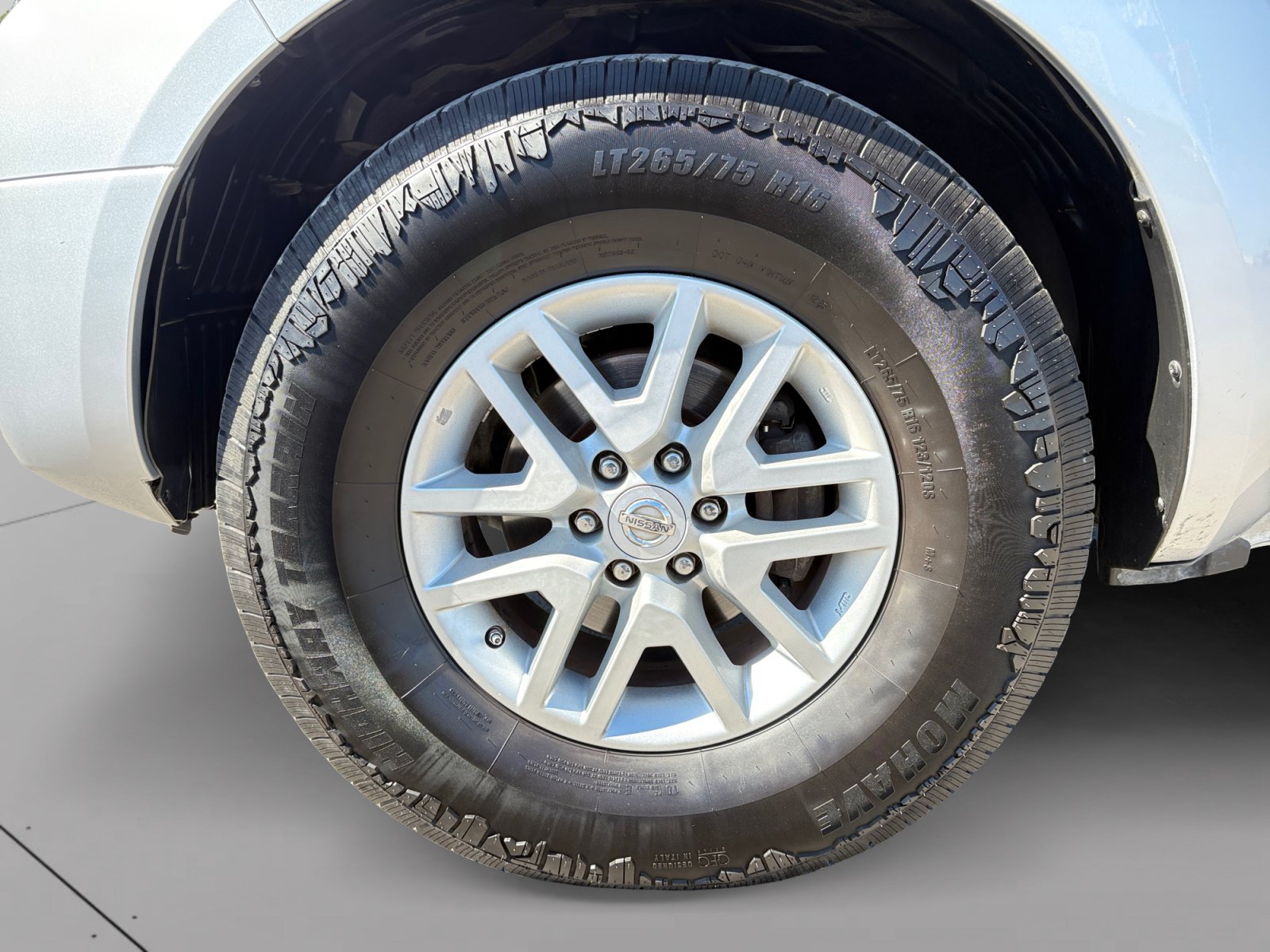 Used 2016 Nissan Frontier SV w/ SV Value Truck Package RWD image 9