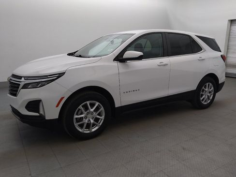 Used 2024 Chevrolet Equinox LT AWD/4WD image 2