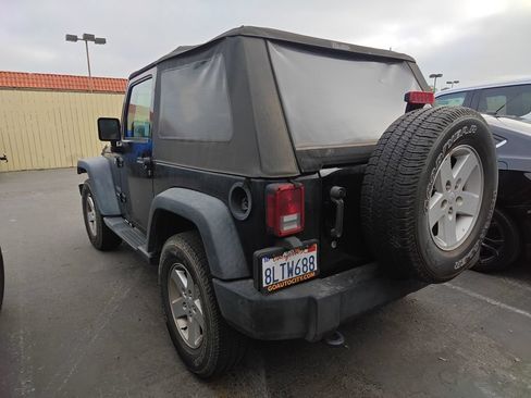 Used 2017 Jeep Wrangler Sport w/ Quick Order Package 24S AWD/4WD image 5