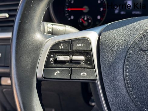 Used 2020 Kia Sorento S image 18