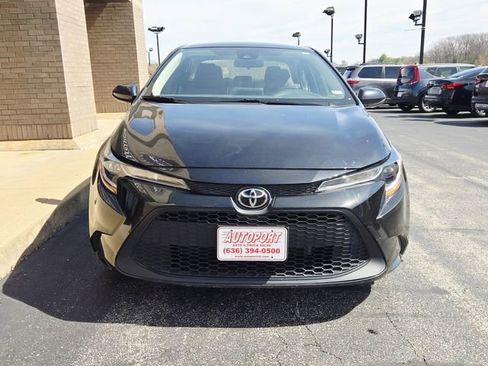 Used 2020 Toyota Corolla LE image 8