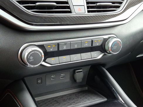 Certified 2024 Nissan Altima 2.5 SR w/ SR Premium Package image 19