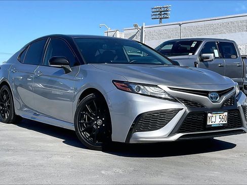 Used 2021 Toyota Camry XSE FWD image 21