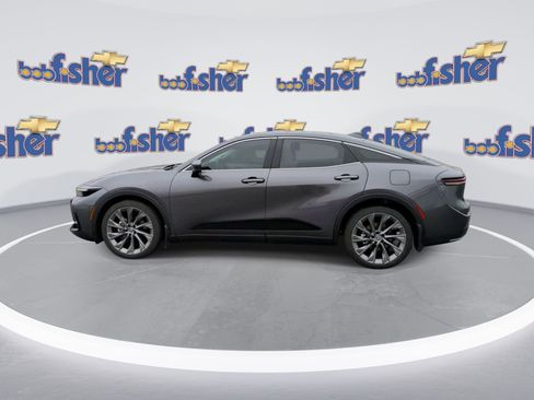 Used 2024 Toyota Crown Limited w/ Advanced Technology Package image 5