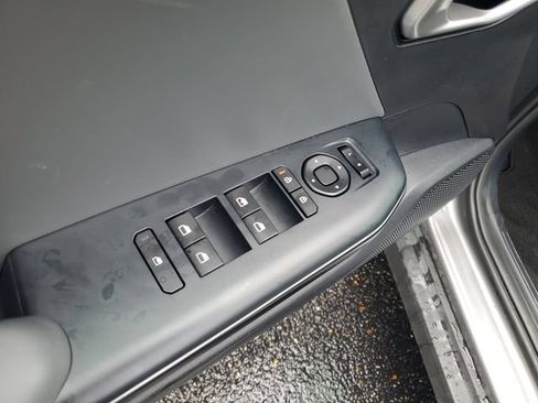 Used 2025 Kia K4 FWD image 9