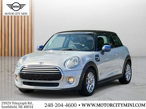 Used 2014 MINI Cooper 2-Door Hardtop FWD image 8