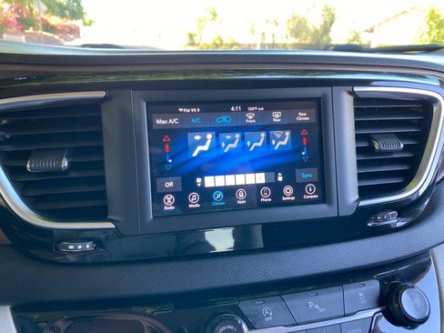 Used 2019 Chrysler Pacifica LX w/ Tire & Wheel Group FWD image 56