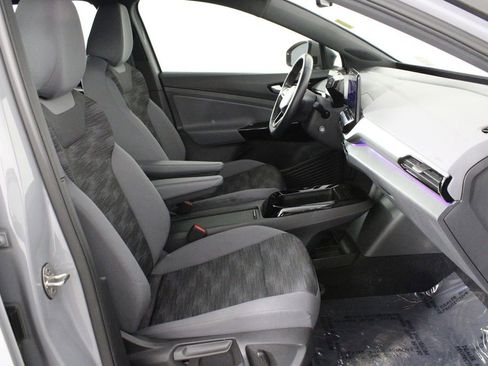 Used 2021 Volkswagen ID.4 Pro image 13