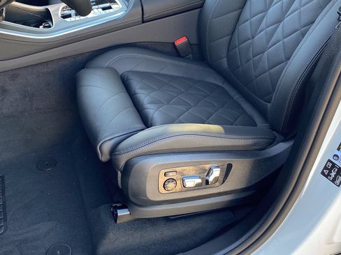New 2026 BMW X5 xDrive40i w/ Climate Comfort Package AWD/4WD image 16
