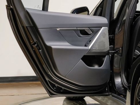 Used 2025 BMW 530i RWD image 47
