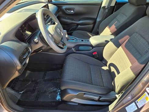 Certified 2023 Honda HR-V LX image 13