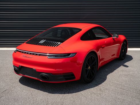 Certified 2024 Porsche 911 Carrera T RWD image 24