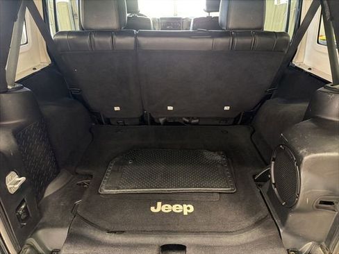 Used 2012 Jeep Wrangler Unlimited Sahara w/ Max Tow Pkg AWD/4WD image 25